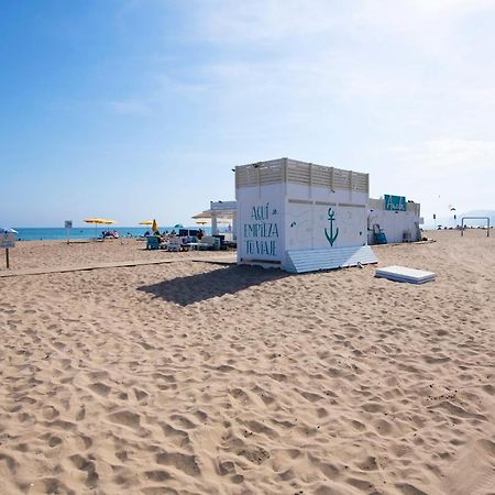 Apartamentos Marplana Castelldefels Ngoại thất bức ảnh