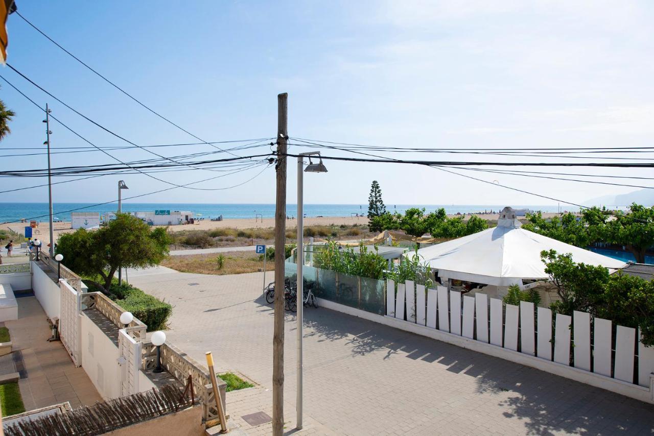 Apartamentos Marplana Castelldefels Ngoại thất bức ảnh