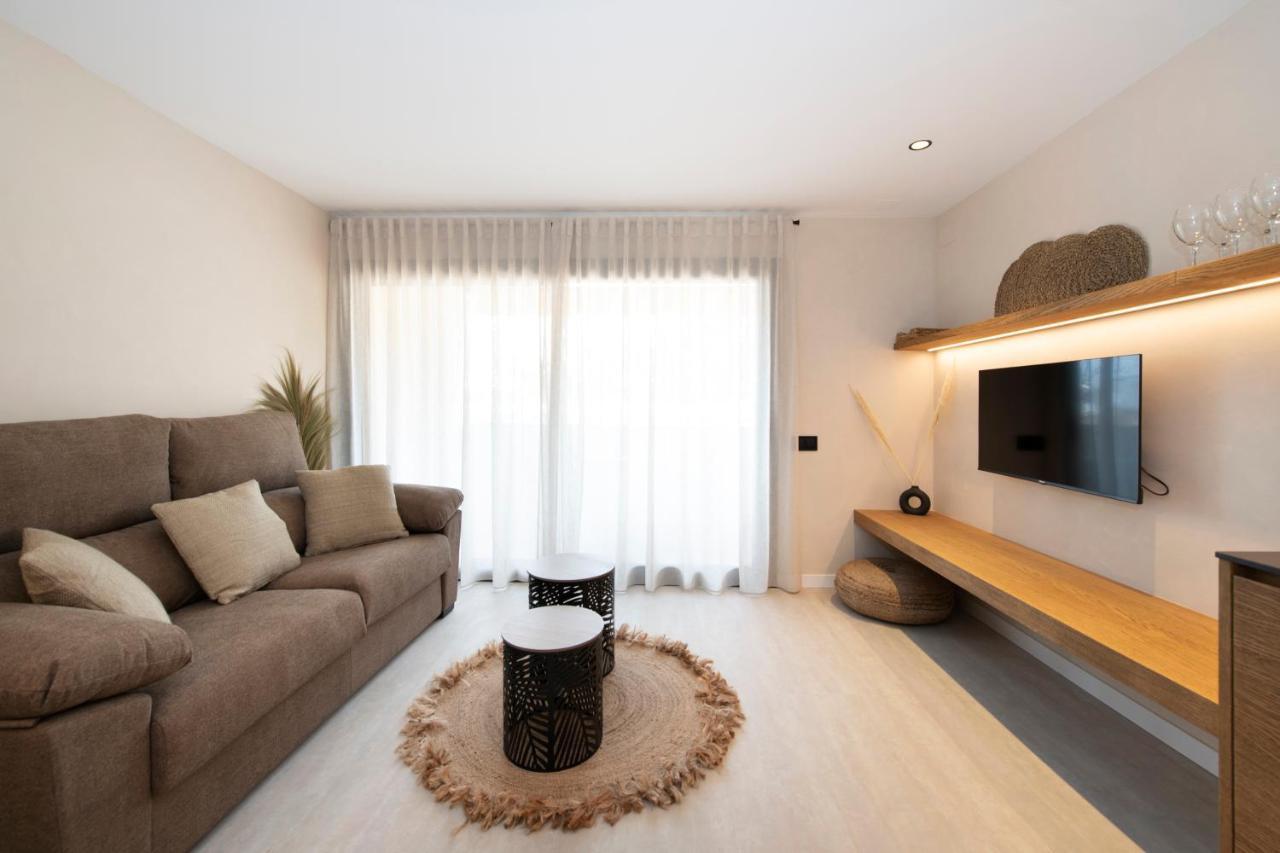 Apartamentos Marplana Castelldefels Ngoại thất bức ảnh